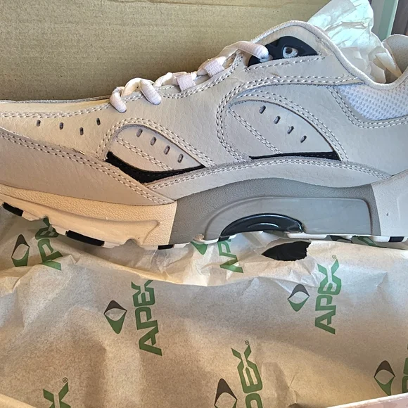 MENS APEX V854 SNEAKERS...SIZE 9 WIDE - Picture 2 of 9